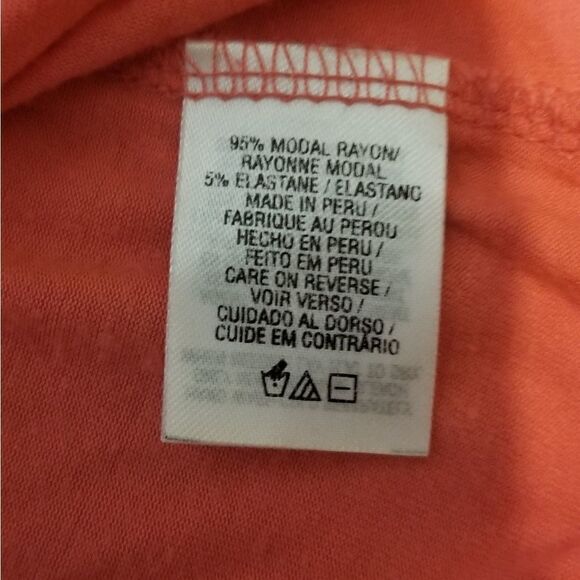 Tahari pink shortsleeve tee  - Picture 3 of 5